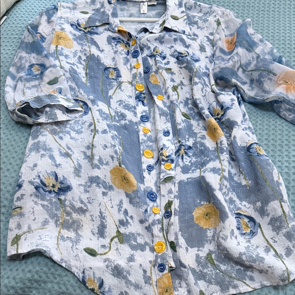 Lightweight Blue and Yellow Floral Button-Front Blouse